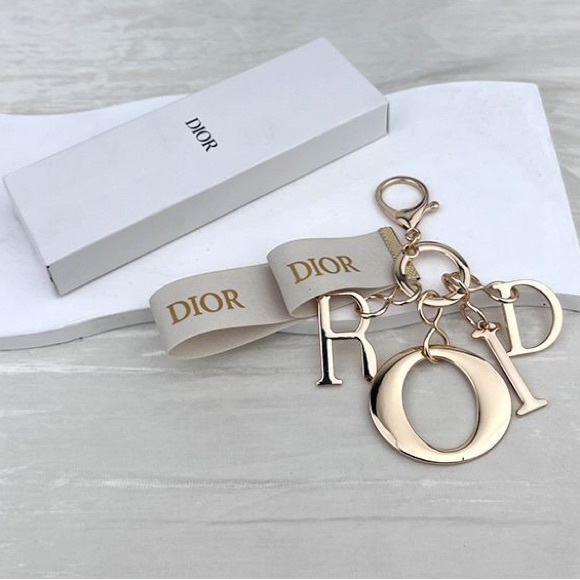 DIOR Beauty Key Chain - Picture 1 of 2